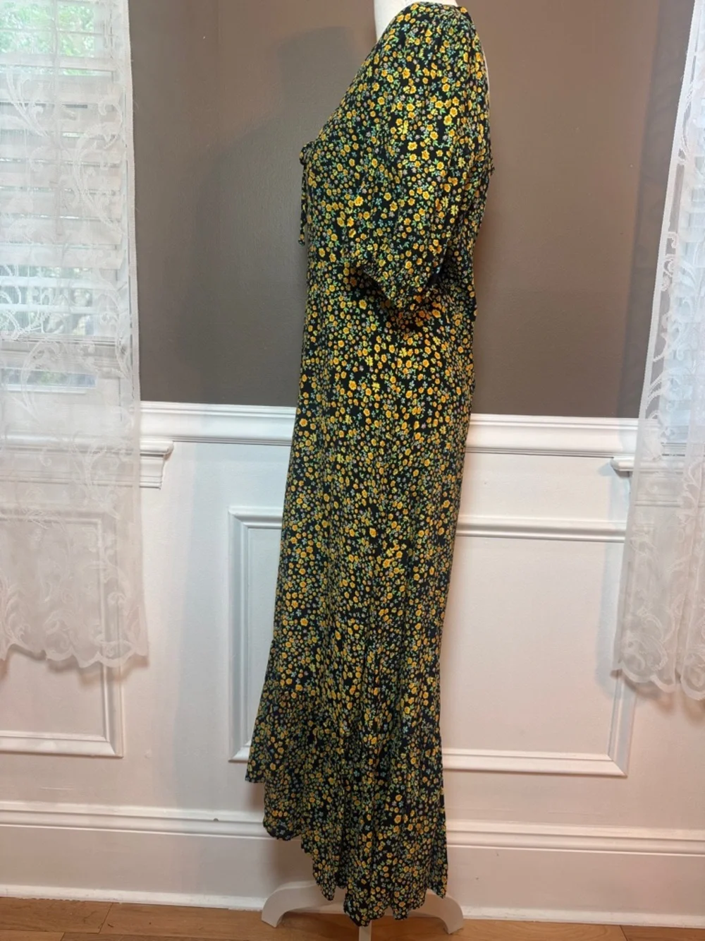 Faithfull The Brand Black‎ Yellow Floral Puff Sleeve Midi Dress L Size 8